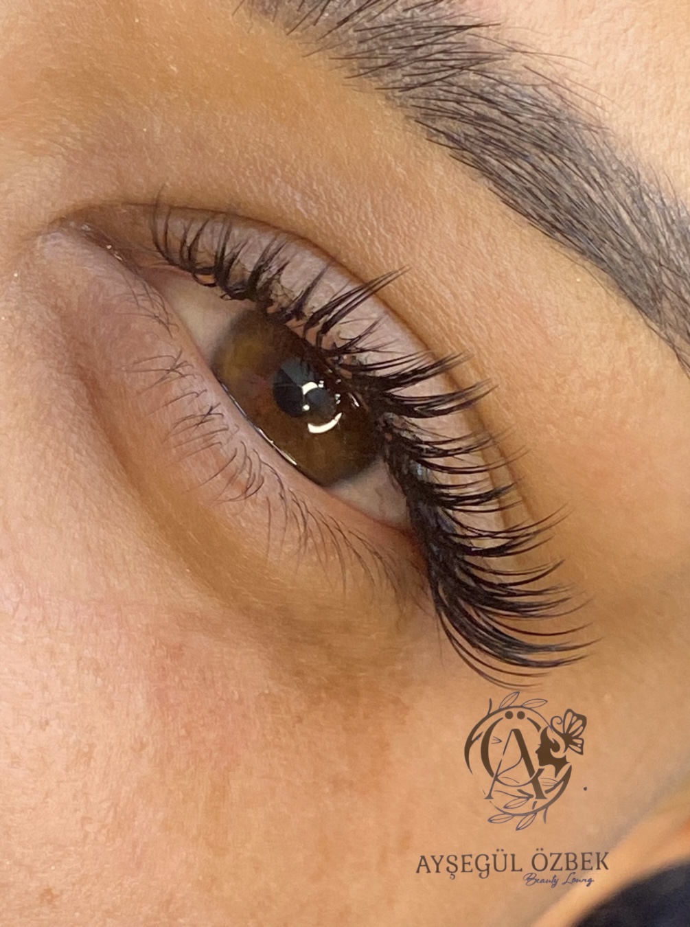 İpek kirpik işlemi